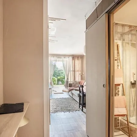 Apartment En Paradis Saint-Raphael (Var)