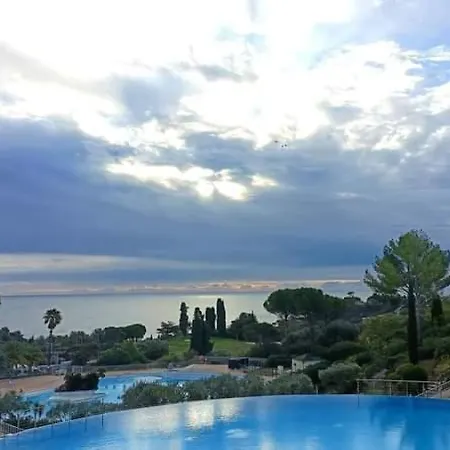 En Paradis Apartment