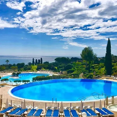 En Paradis * Saint-Raphael (Var)